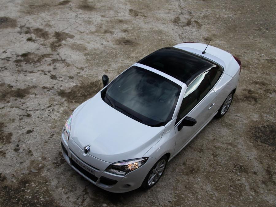  Renault Megane CC 2010 года  (фото 45 из 65)